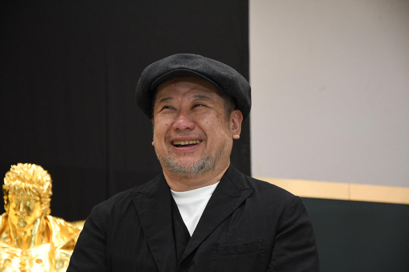 「大黄金展」のトークイベントに登場したケンドーコバヤシ（撮影・阪口孝志）