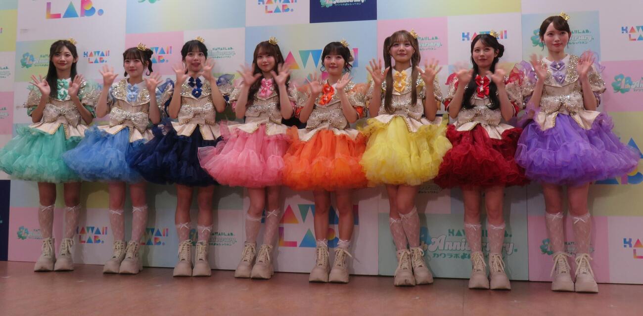 デビュー2周年で武道館ライブを行ったCUTIE STREET。左から板倉可奈、梅田みゆ、増田彩乃、桜庭遥花、川本笑瑠、古澤里紗、佐野愛花、真鍋凪咲（撮影・松本久）
