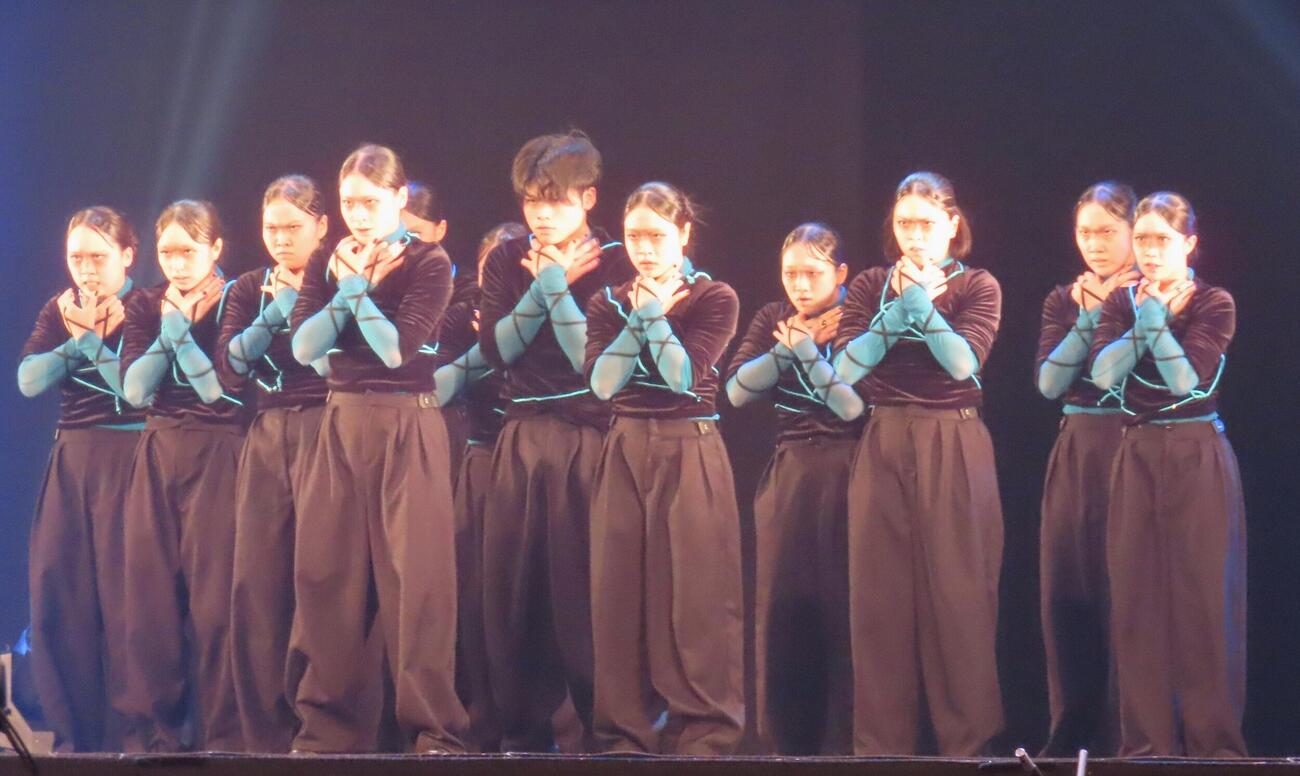 「DANCE CLUB CHAMPIONSHIP」（DCC、第14回全国高等学校ダンス部選手権）で優勝した目黒日大高等学校