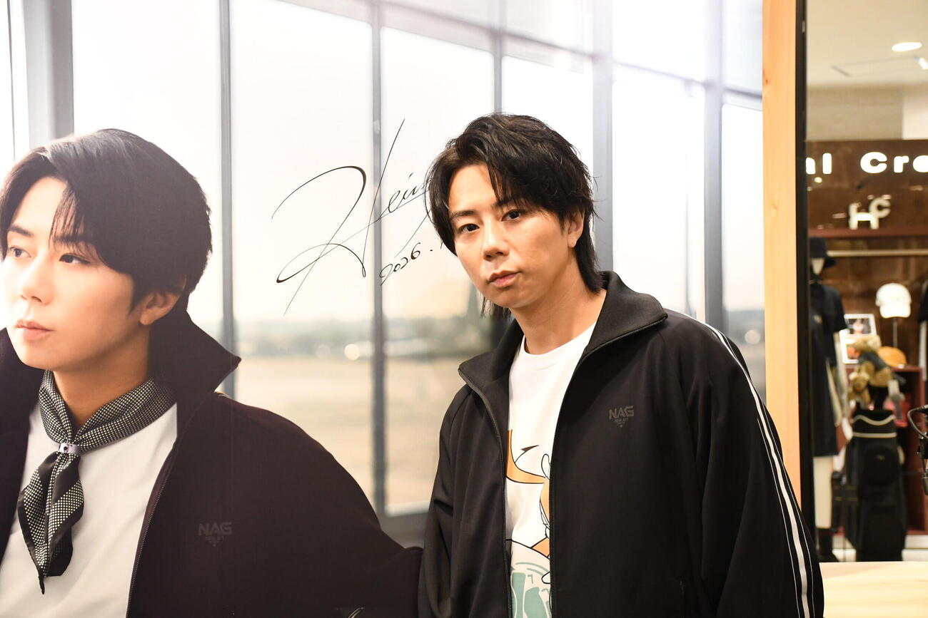 ブランドアンバサダーを務める「newart GINZA【NAG】」のポップアップストアを訪れた北山宏光（撮影・阪口孝志）