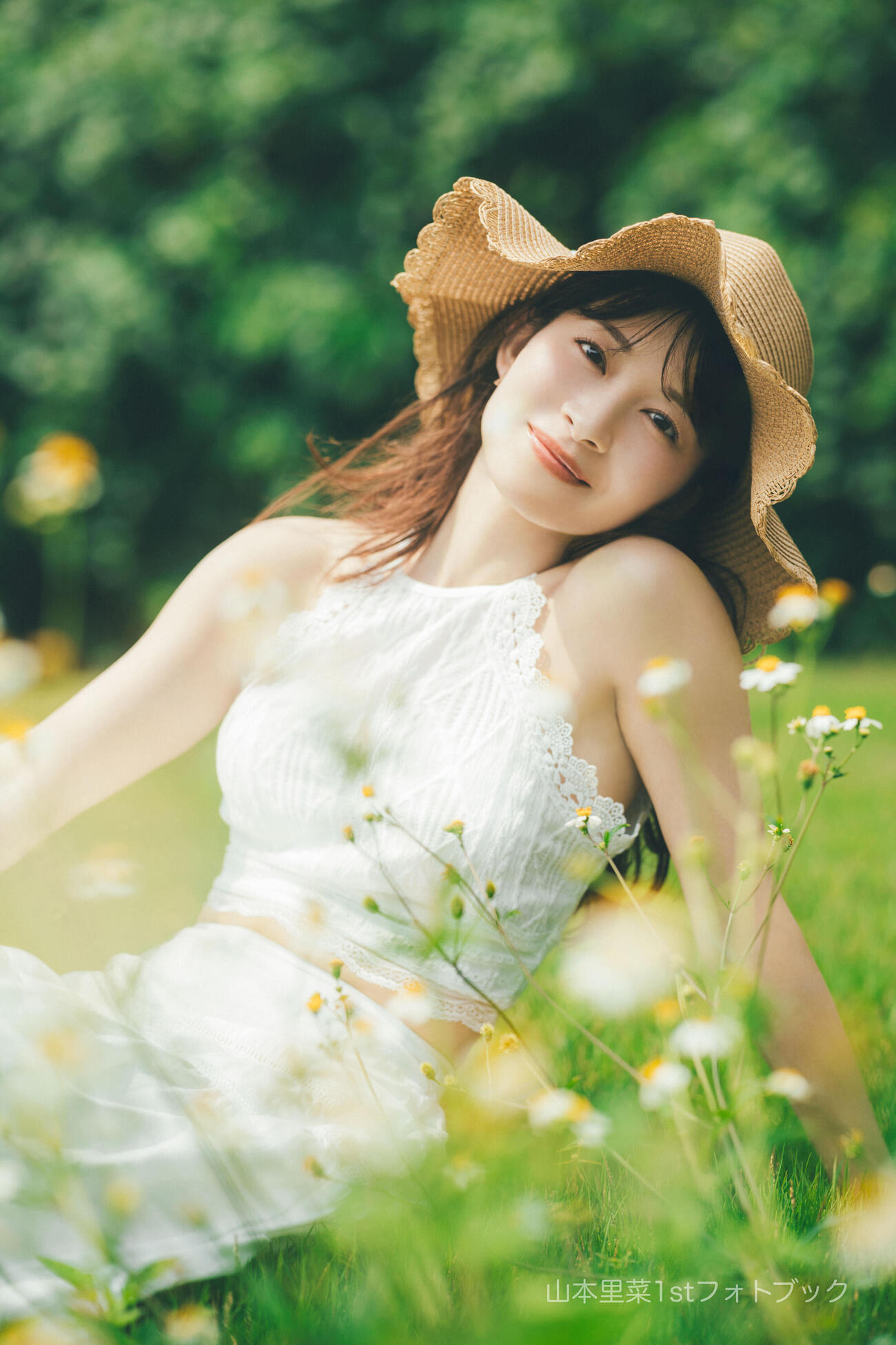 初のフォトブックを発売する山本里菜（C）東京祐／講談社