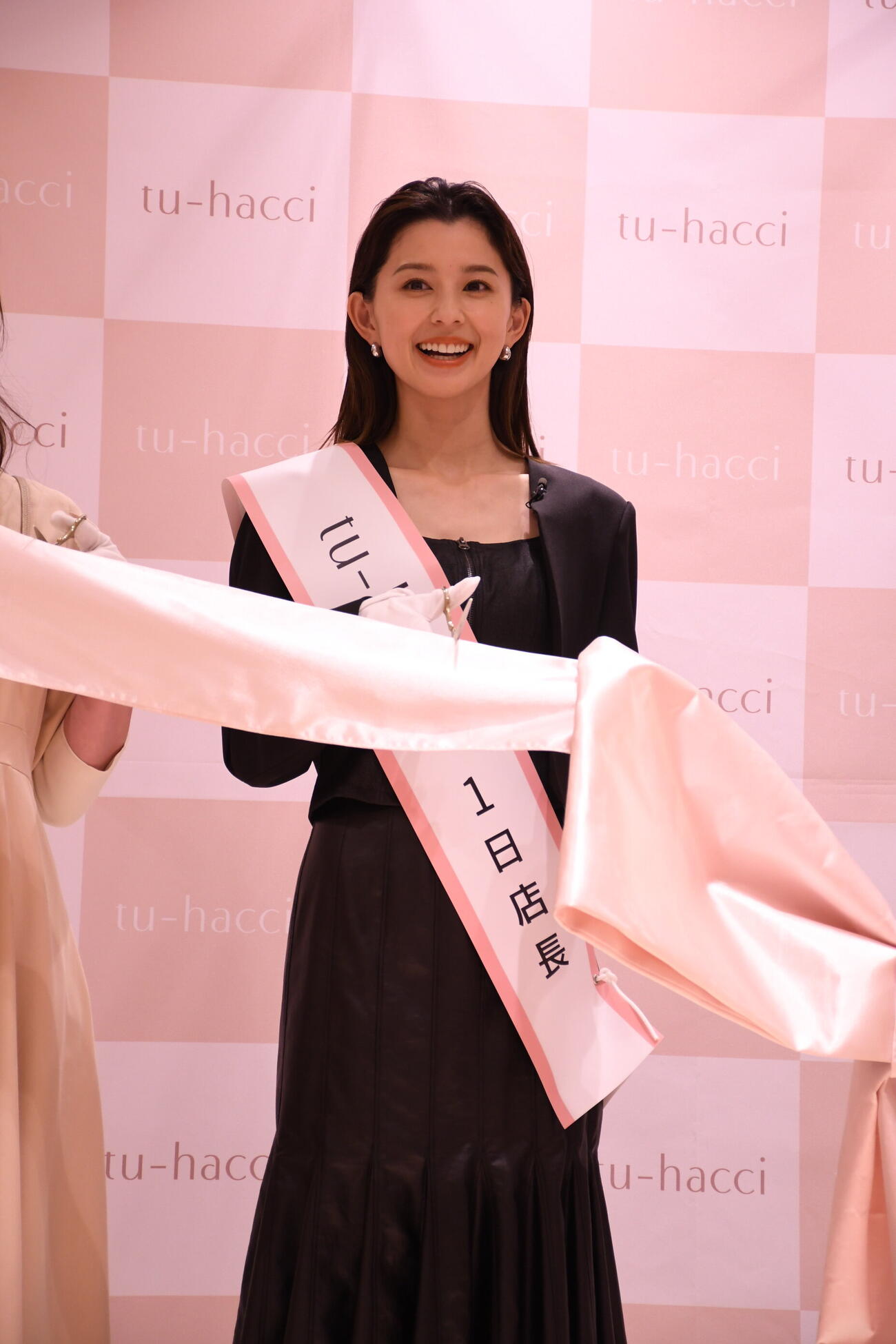 インナーファッションブランド「tu－hacci」の一日店長就任イベントに登場した朝比奈彩（撮影・阪口孝志）