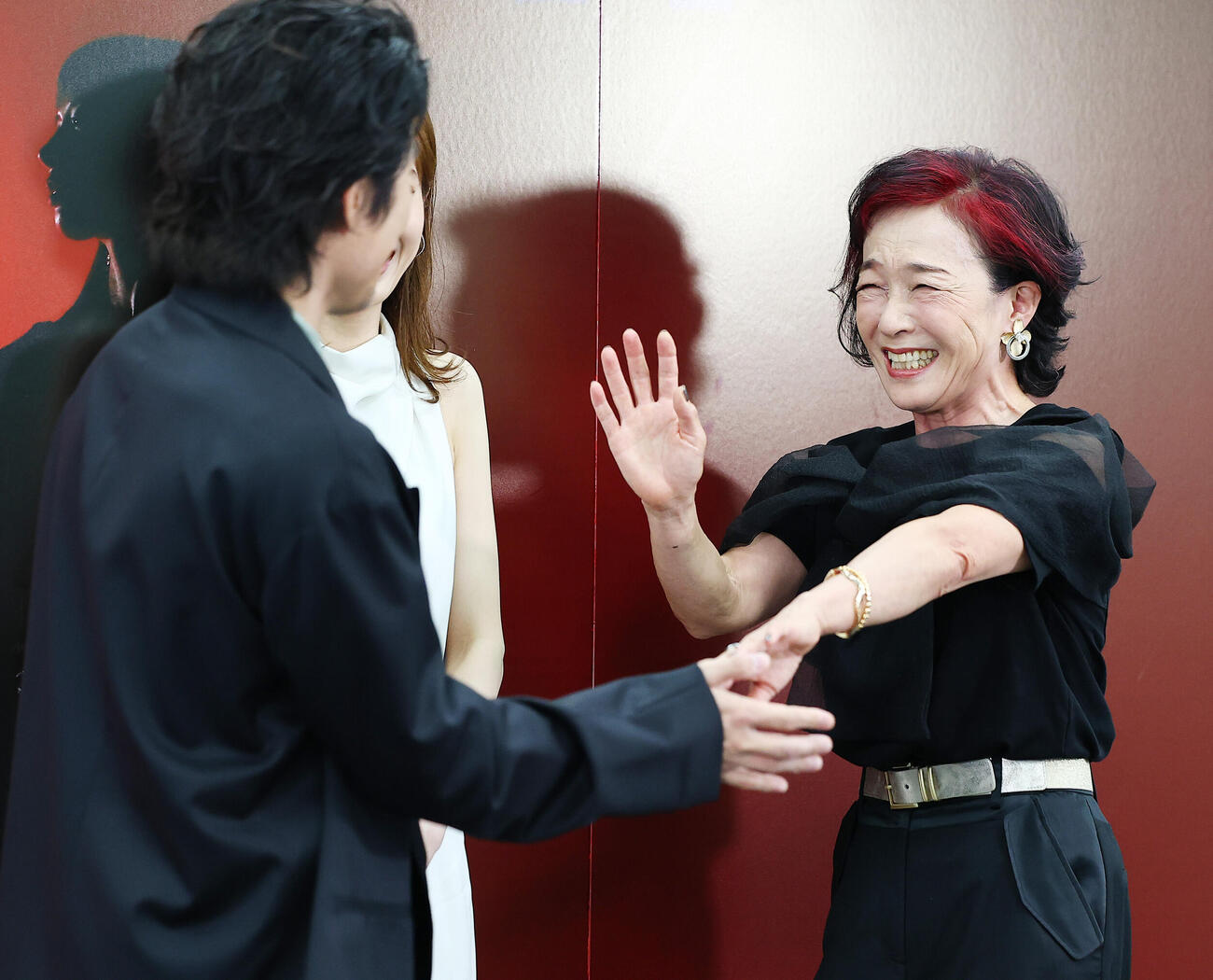 詩と音楽の光景「エレクトラ」の会見に登場したキムラ緑子（撮影・野上伸悟）
