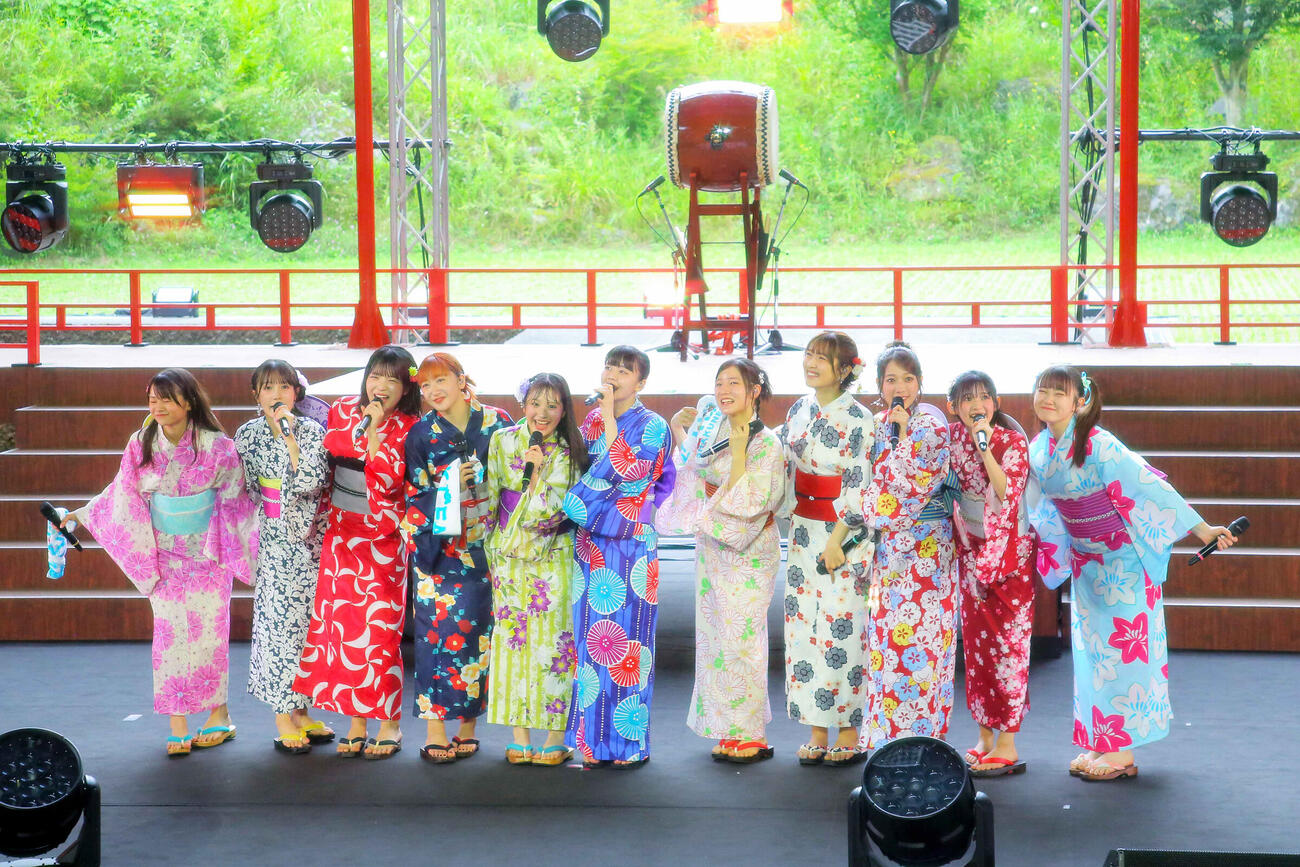 野外ライブ「つばきファクトリーの夏祭り2026～灼熱～」を行ったつばきファクトリー
