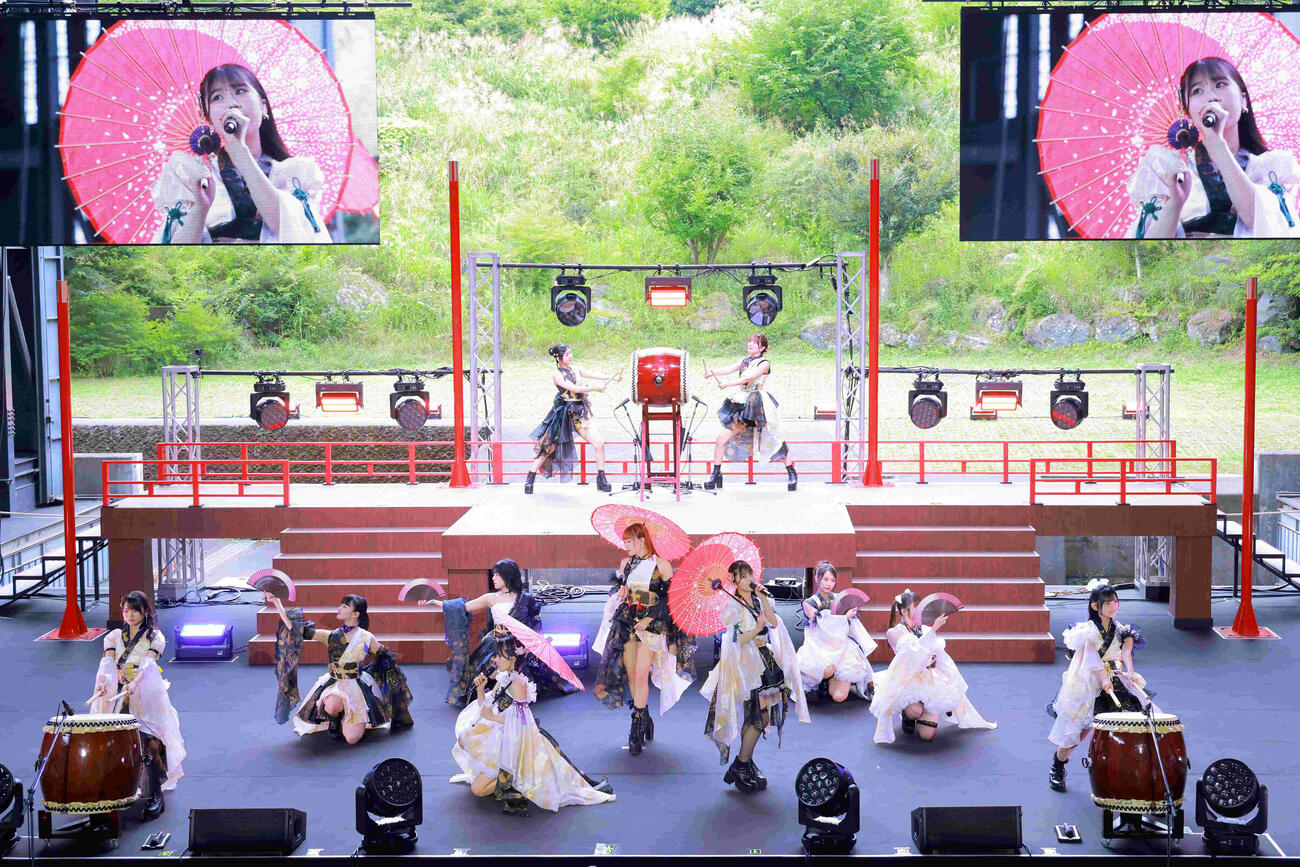 野外ライブ「つばきファクトリーの夏祭り2026～灼熱～」を行ったつばきファクトリー