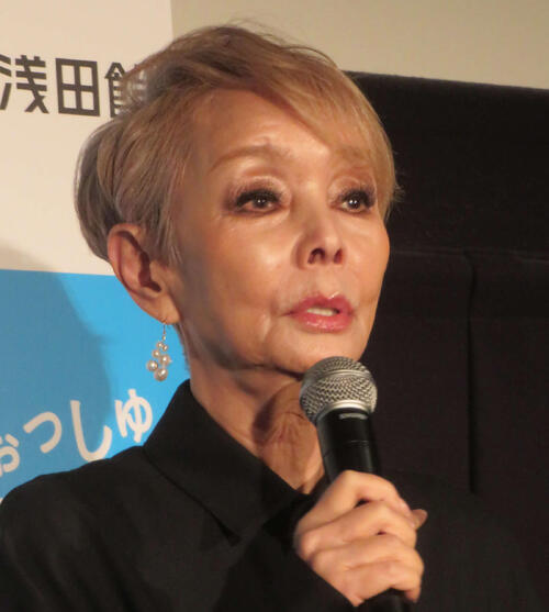研ナオコ、出演中の「風、薫る」で「共演NG」キャラと2ショット「似てますねぇ～」