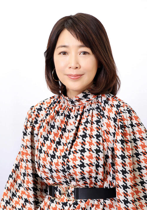 菊池桃子「草間彌生さんのパンプキンアートに、たくさんの元気いただいた…」記念ショット披露
