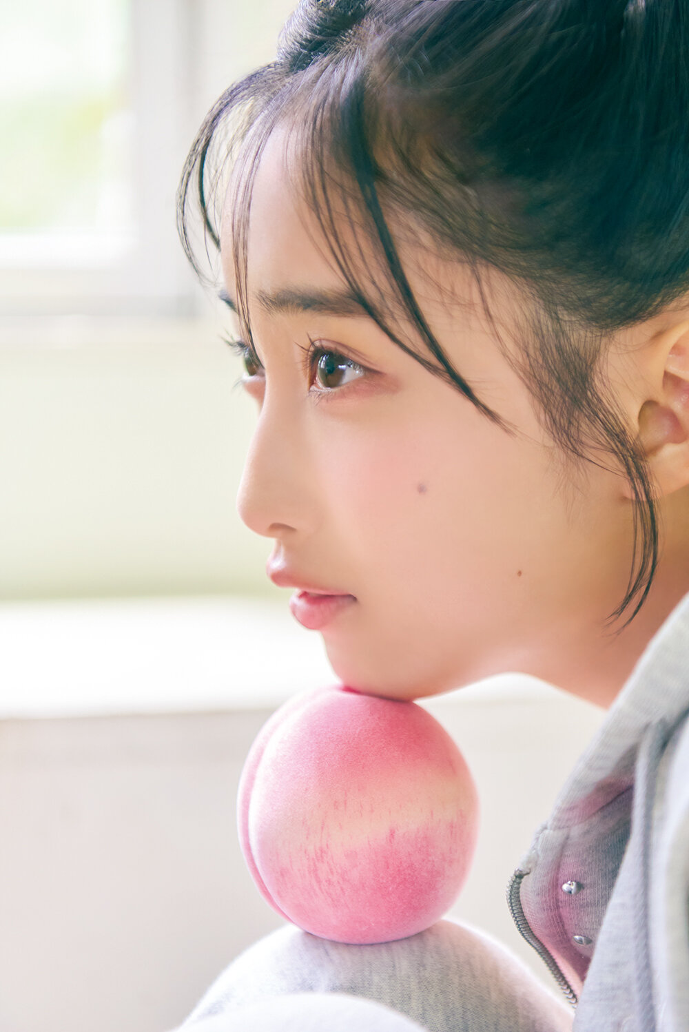 北原ももファースト写真集「もももてぃーん。」収録カット（田中瞳氏撮影）