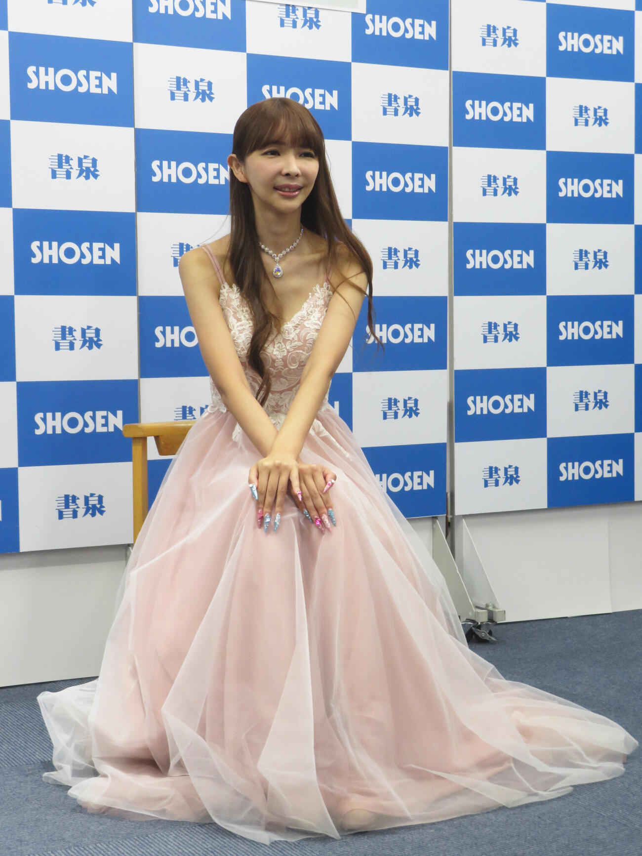初写真集「慾望」発売記念イベントに出席した東堂とも（撮影・川田和博）