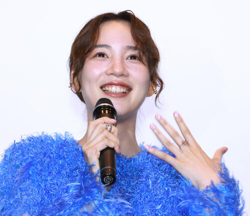 のん、家族に「亭主関白だった」振る舞い、安田章大とのダブル主演映画で見直した