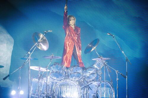 YOSHIKI「気付いたらハマってた」恒例ディナーショー100回開催の大台突破