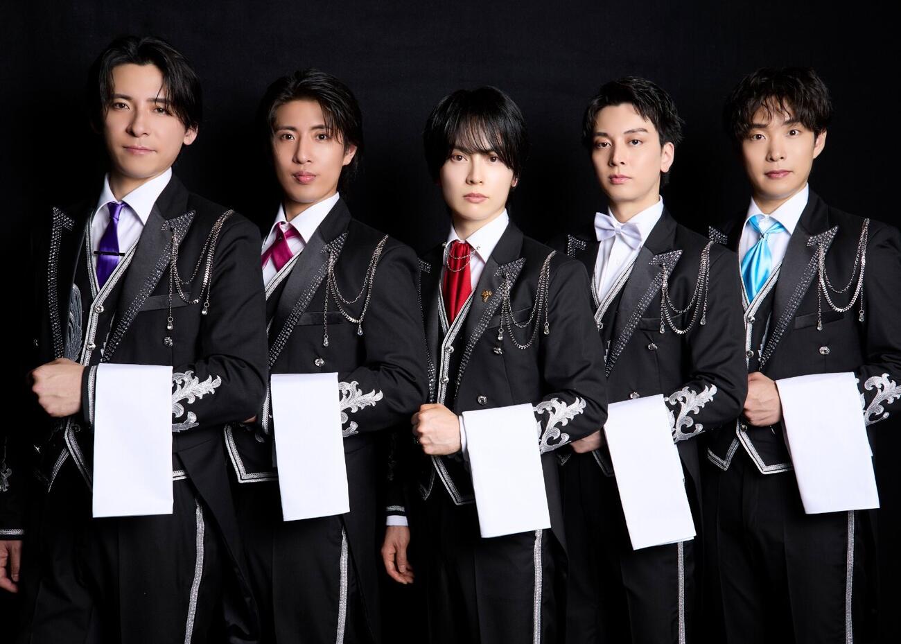 「SHiZUKU」の、左から古川カベルネ卓人、真田メルロ煌生、石田ピノ知之、松田シャルドネ創太郎、門脇リースリング卓史