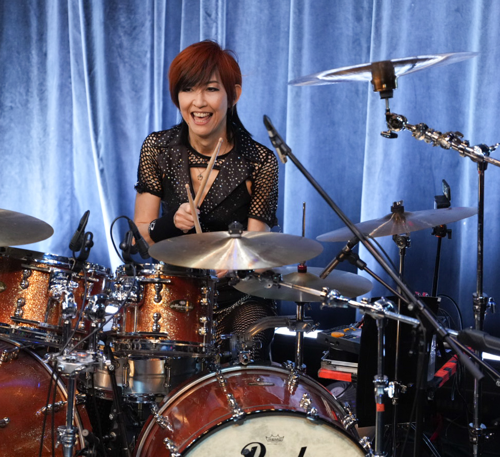 デビュー前日記念ライブに臨むSHOW−YAドラムスの角野美喜（撮影・小沢裕）　♯東京・浅草花劇場　＝2026年8月30日