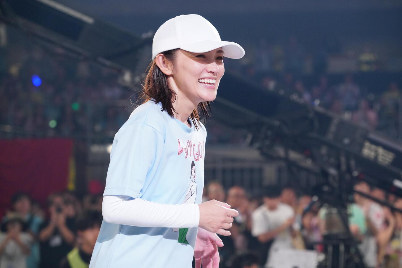「24時間テレビ」でチャリティーランナーとしてマラソンに挑戦しゴールした星野真里