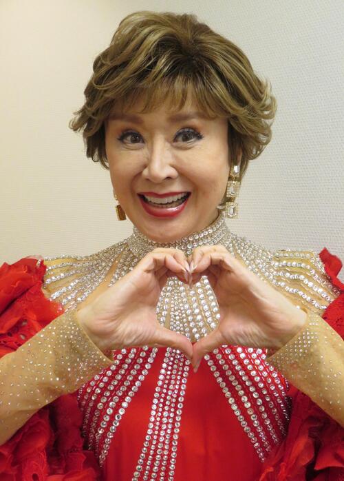 小林幸子、がん研究支援公演で熱唱「人のサポートが大切。元気なうちは支えないと」
