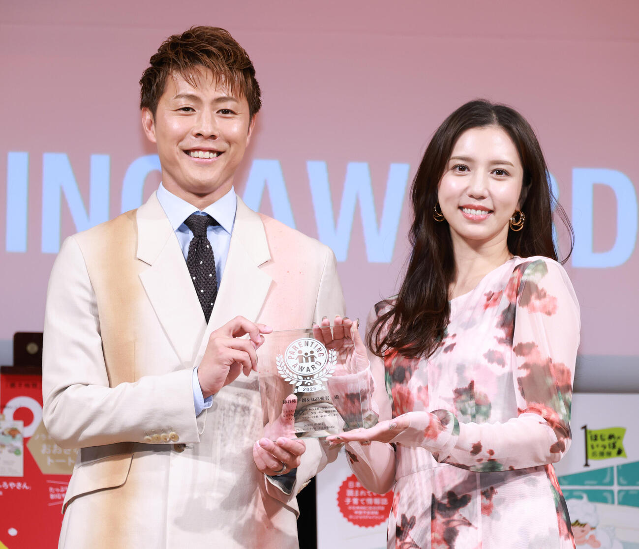 柿谷曜一朗氏と丸高愛実夫妻（2025年11月撮影）