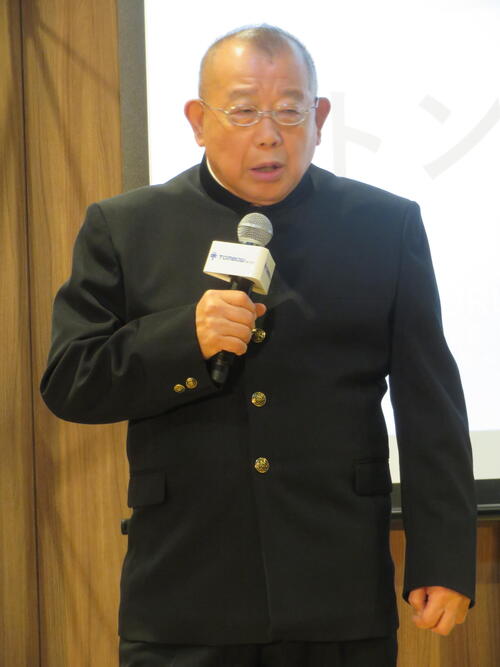 笑福亭鶴瓶「60年前ですよ」学生服着て登場、高校の先輩は林家ペー、後輩は赤井英和