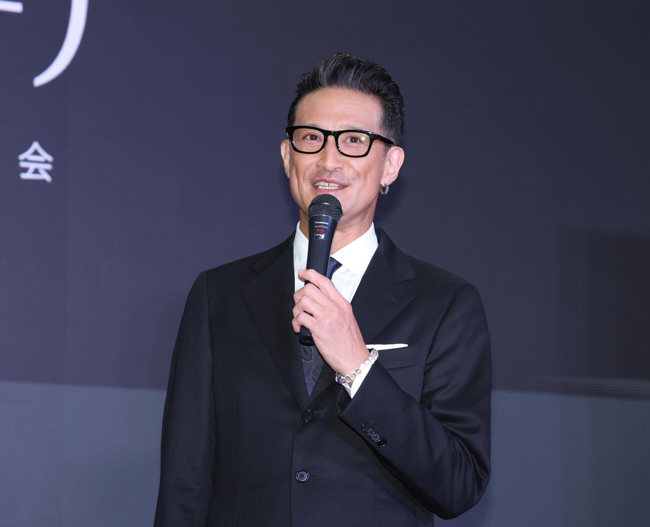 新製品発表会に登壇した松岡昌宏（撮影・増田悦実）