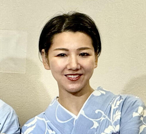 笑点出演の三味線漫談家「理不尽なカスハラ」と誤解され「精神的に大きな負担」長文で事情説明