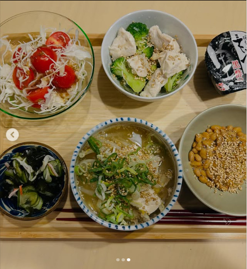 ダイエットに成功した友近の食事メニュー（インスタグラムから）