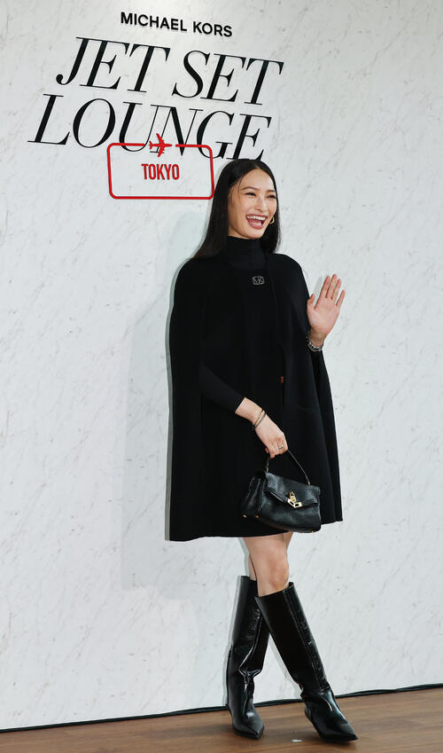 1児の母、大政絢「紅葉とか手をつないで見に行けたら」美スタイル