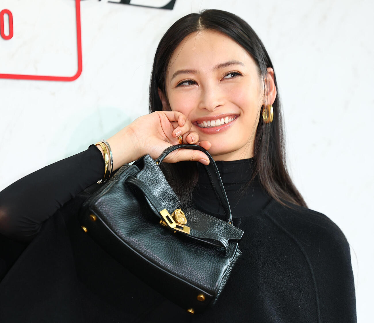 「MICHAEL　KORS　JET　SET　LOUNGE　TOKYO」POP　UP　EVENTプレビューに登場した大政絢（撮影・野上伸悟）