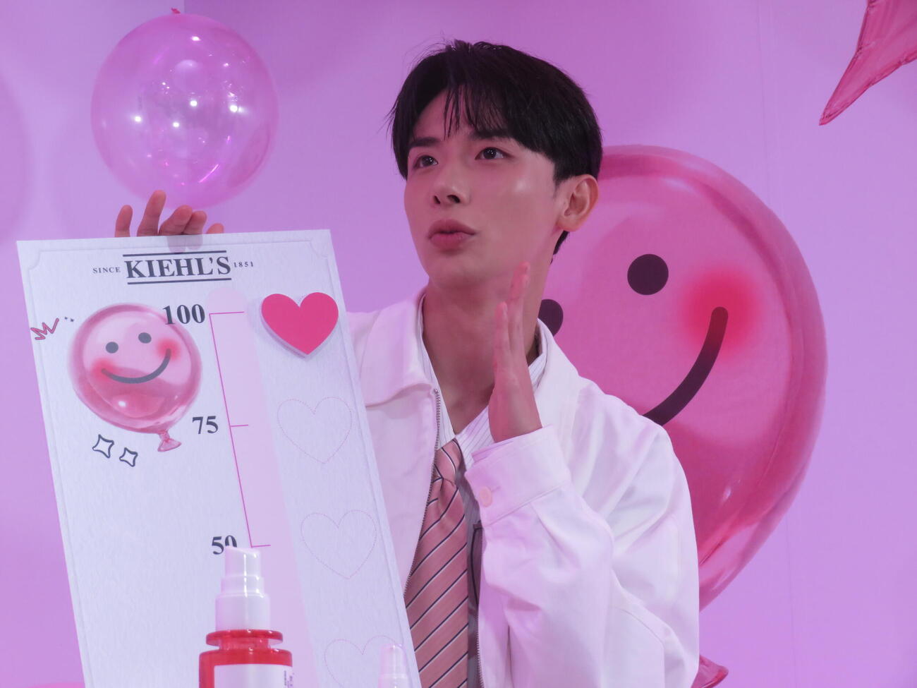 「Kiehl，s3DぷるツヤLABオープニングセレモニー」に登壇しよしあき　