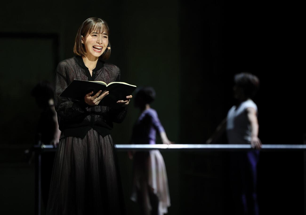 舞台「SWAN－BALLET－cross Reading－」のゲネプロで演じる井桁弘恵（撮影・黒川智章）