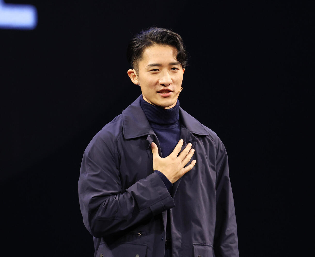 プレスコール取材会に登壇し話をする岩本照（撮影・増田悦実）