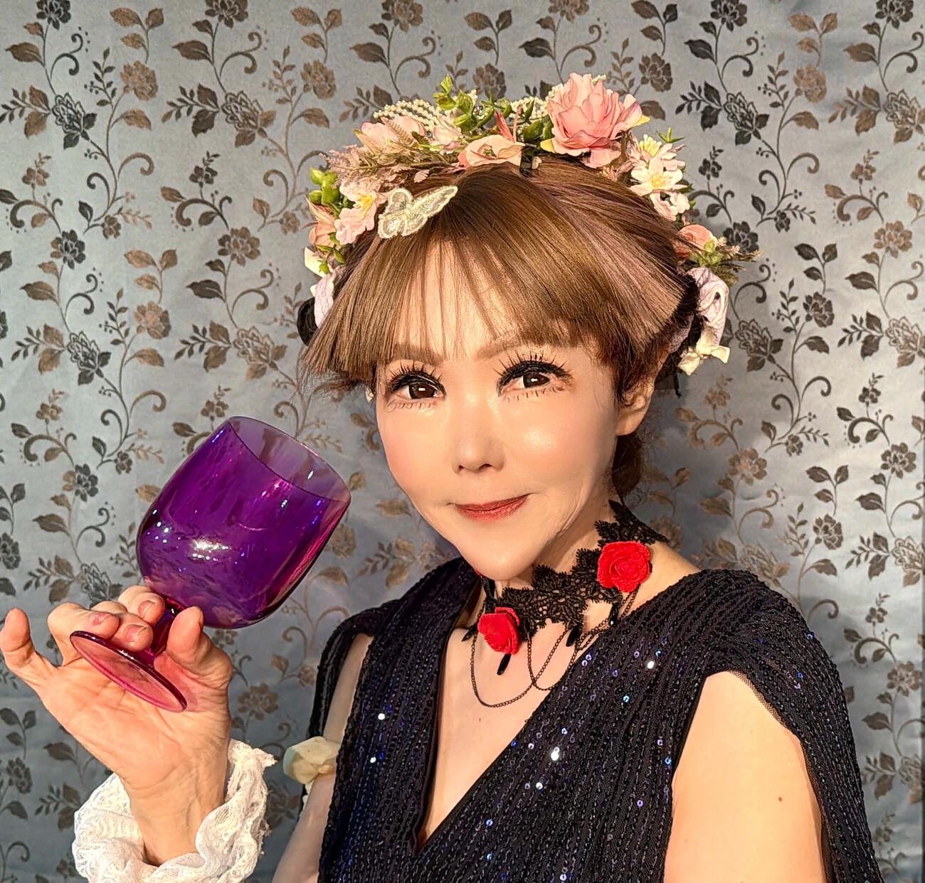 「劇団♡ひとみん」の定期公演で上演された「道」で2役を演じた恵中瞳