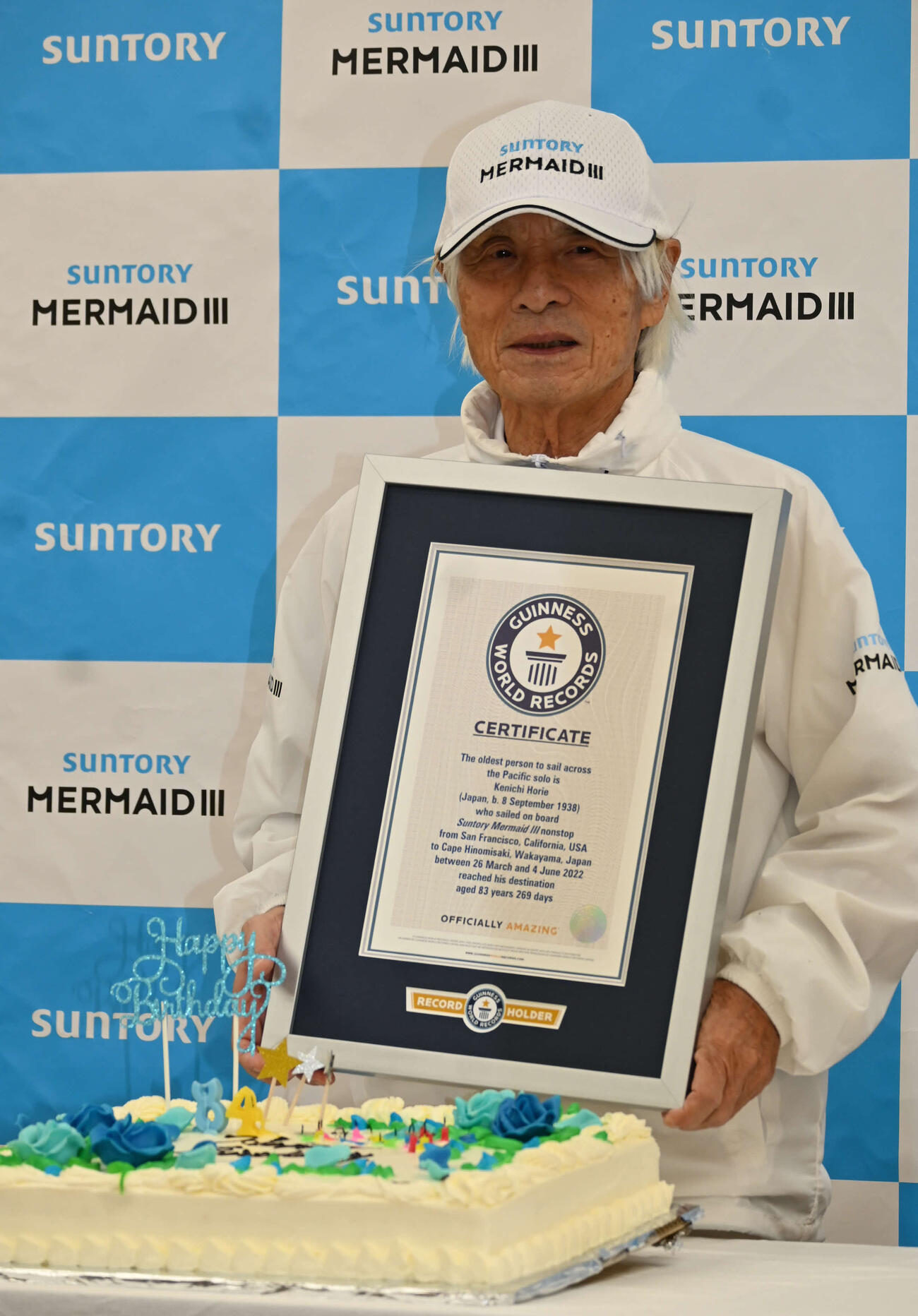 2022年9月、ギネス記録の認定を受けた堀江謙一さん