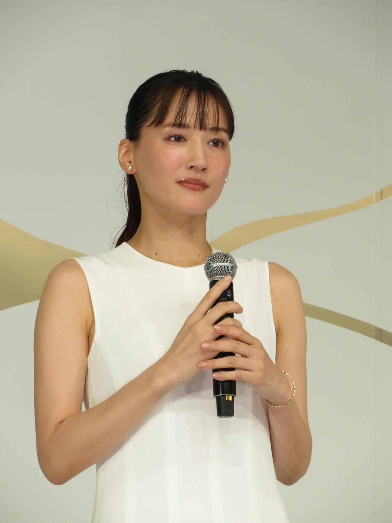 SK－2 LXP　金継ぎ新アンバサダー就任発表会に出席した綾瀬はるか（撮影・村上幸将）