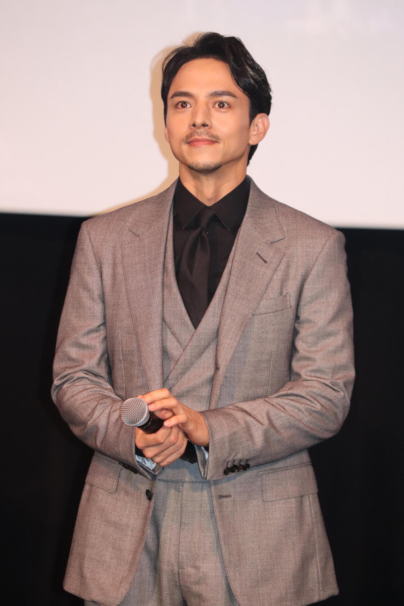 映画「沖晴くんの涙を殺して」完成披露試写会に出席した満島真之介