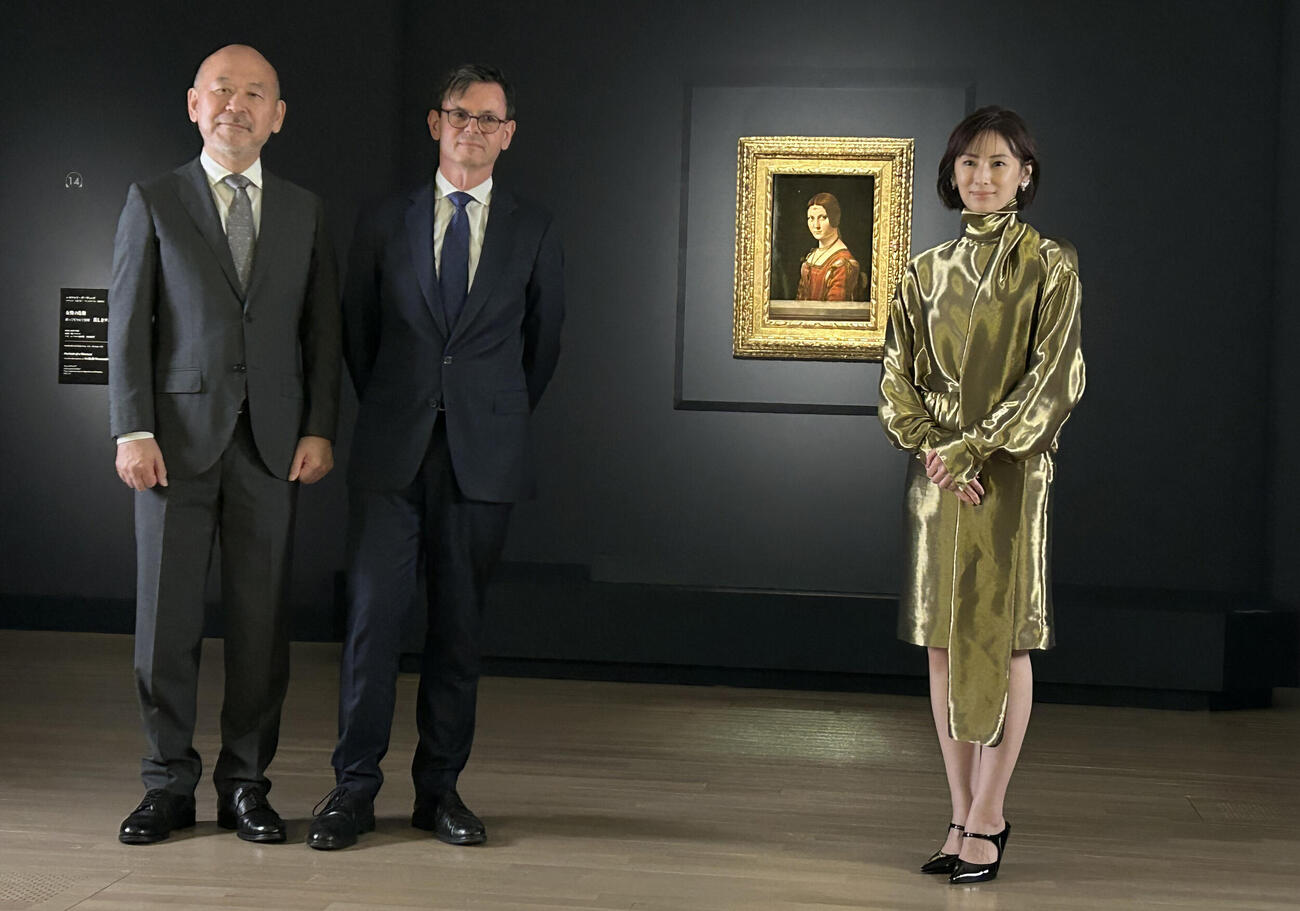 「ルーヴル美術館展　ルネサンス」取材会で。左から、国立新美術館長菅谷富夫氏、ルーヴル美術館長クリストフ・ルリボー氏、北川景子