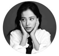 草刈麻有のインスタグラムから