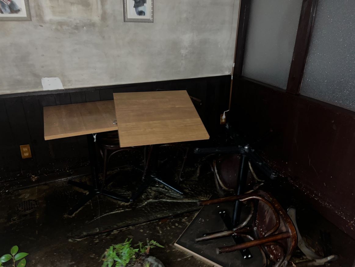「ウノカフェくるまみち店のマスター」のXから
