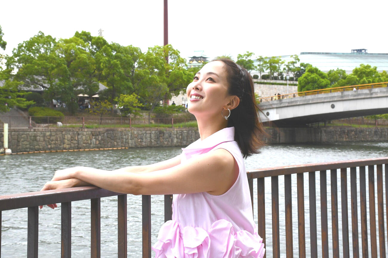 「あこがれの人」真琴つばさをゲストに招きビルボードライブに臨む妃海空（撮影・阪口孝志）