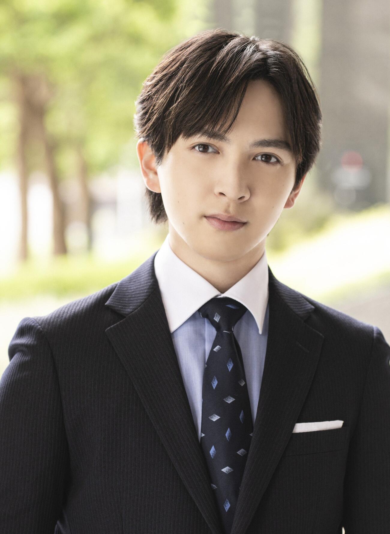TOKYO MXの「溺愛　～実は、最強ヒーロー～」で連続ドラマ初主演を務めるM！LKのリーダー吉田仁人