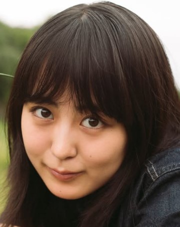21歳グラドル、鮮やかイエロービキニショット公開　たわわ強調に「す、すごい…」ファン歓喜