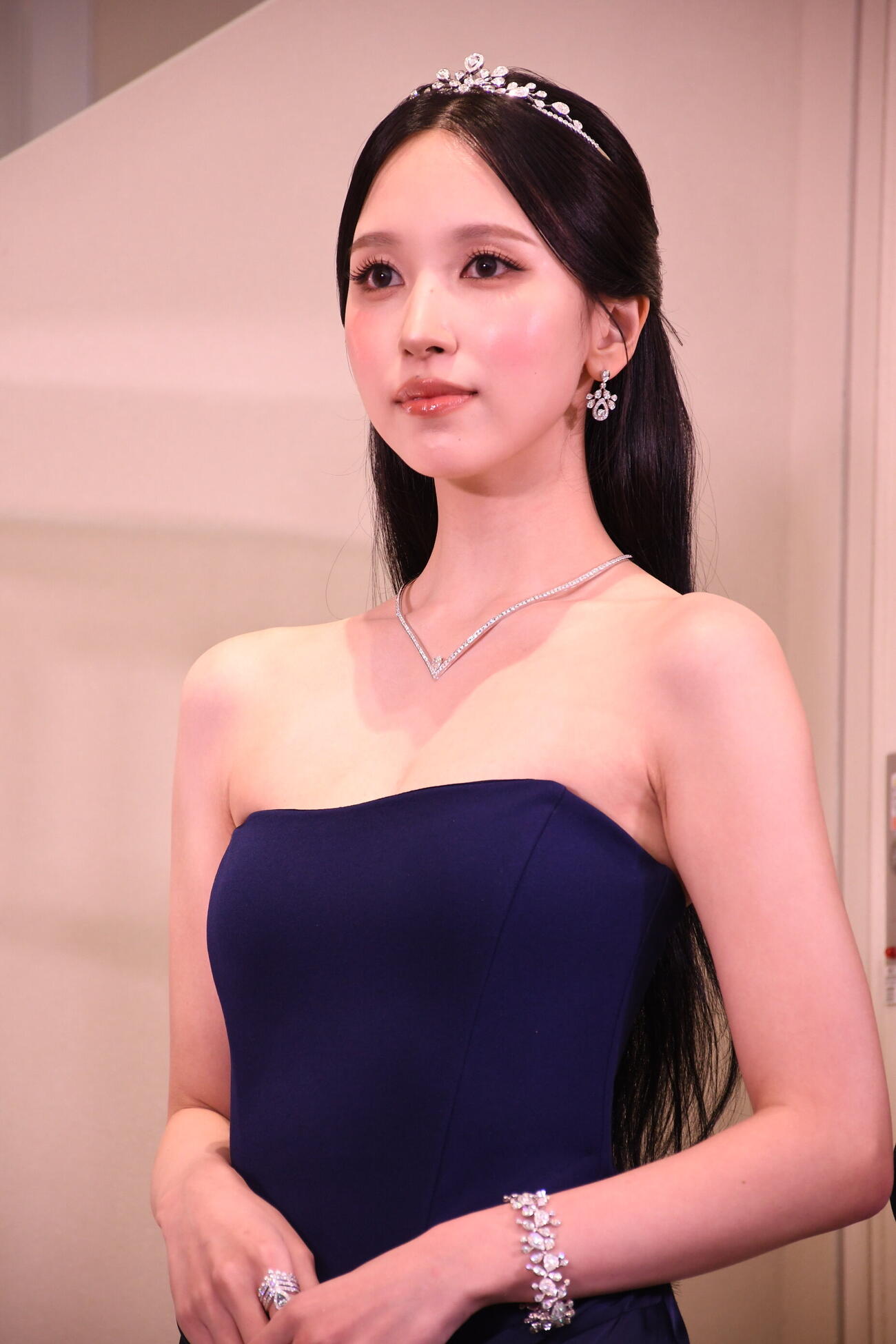 12日にグランドオープンするCHAUMET大阪心斎橋店の記者発表会に出席したTWICE MINA（撮影・阪口孝志）