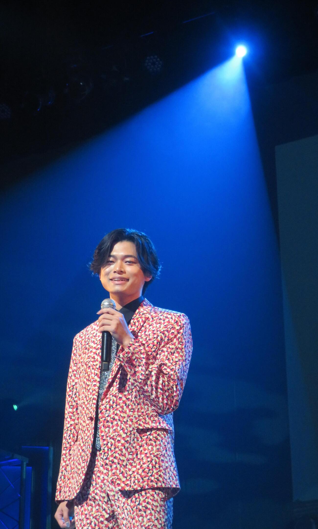 コンサートを行った二見颯一（撮影・松本久）
