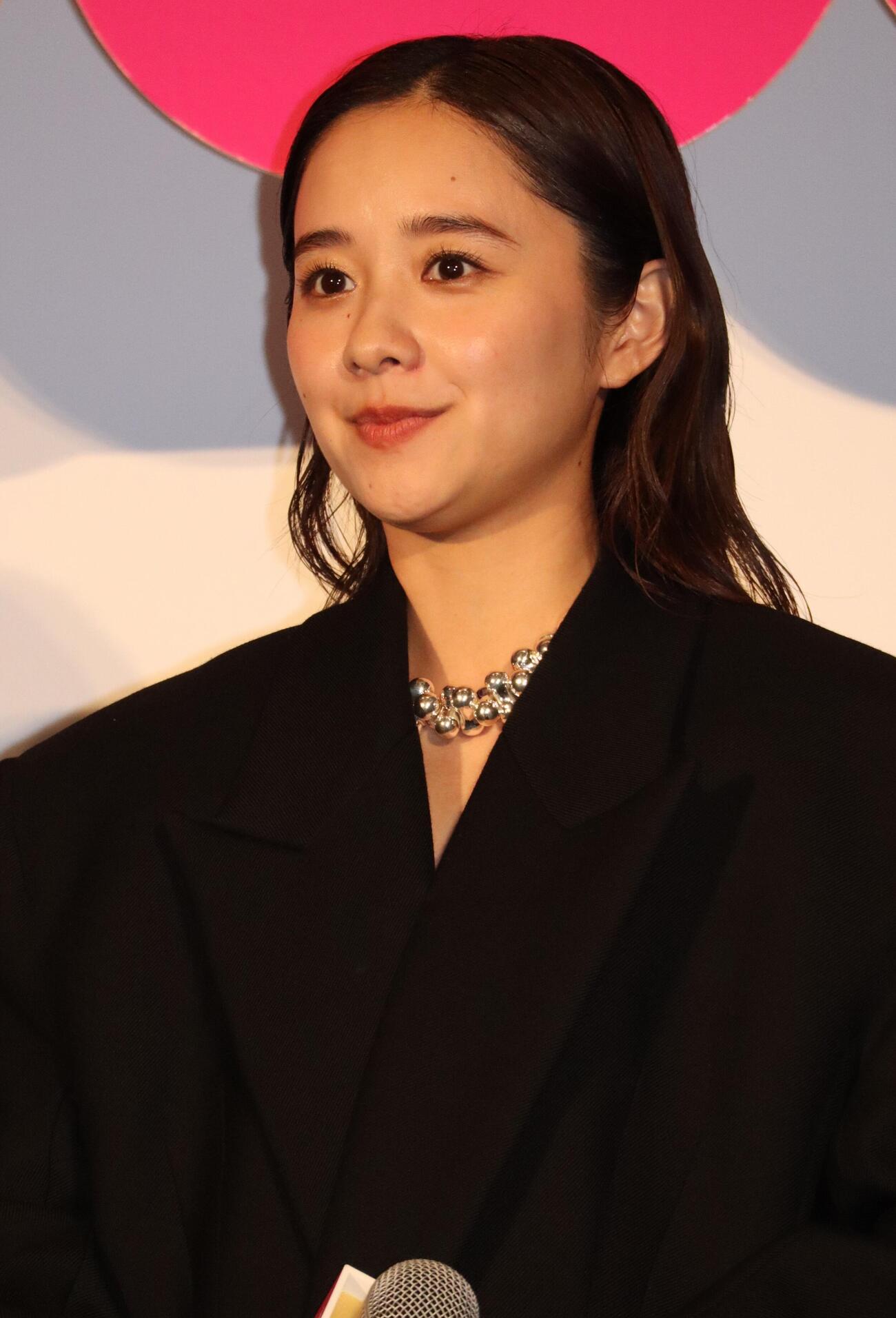 堀田真由