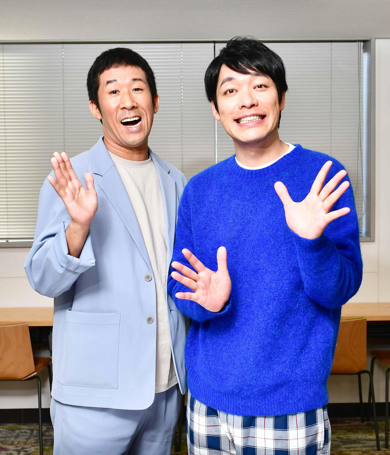 麒麟の田村裕（左）と川島明（2020年3月撮影）