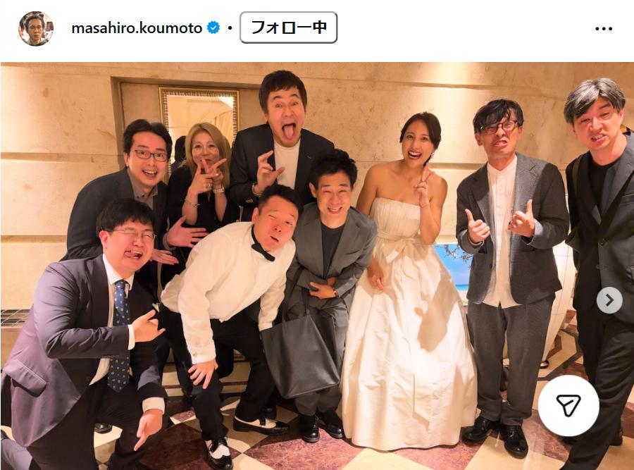 俳優・川野直輝の結婚式集合写真（甲本雅裕のインスタグラムから）