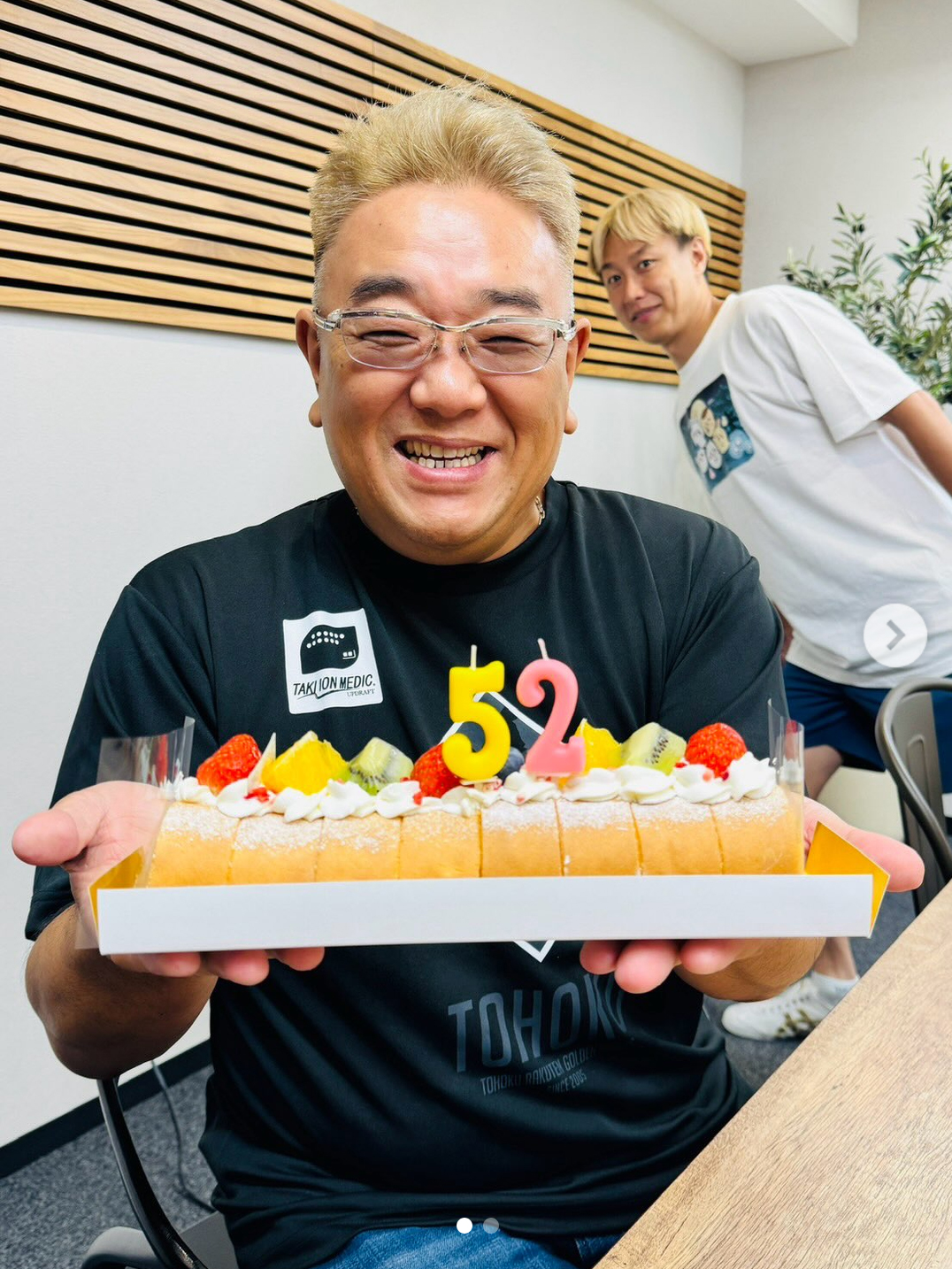 お見送り芸人しんいちのインスタグラムから