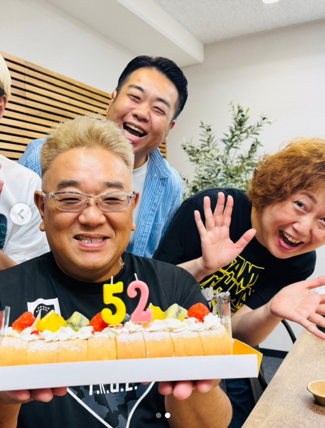 お見送り芸人しんいちのインスタグラムから