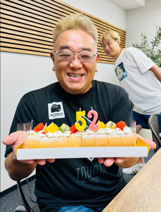 お見送り芸人しんいちのXから