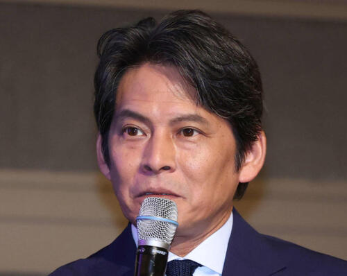 織田裕二「青島が帰ってきました！」梅田ど真ん中に5000人　「ヒーズ！」「バック！」