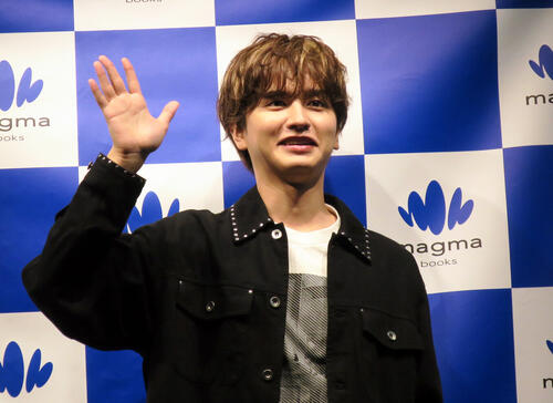 瀬戸利樹「30歳の大人の魅力、ということで脱ぎたいと伝えて」３冊目写真集で初めて肉体美披露