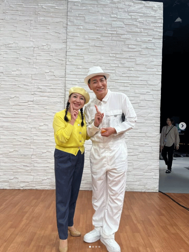 荒木由美子のインスタグラムから